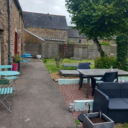 Chambre D'Hote De La Baronne Roz-sur-Couesnon Exterior foto
